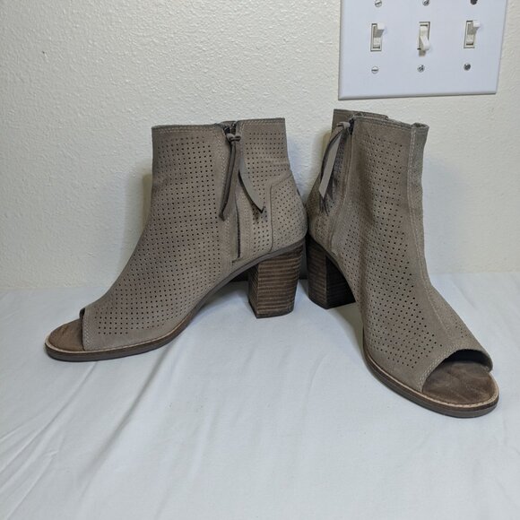 Toms|| EUC Open Toe Tan Suede Booties Women's Size 9 with 3" Wedge Heel - Picture 1 of 8